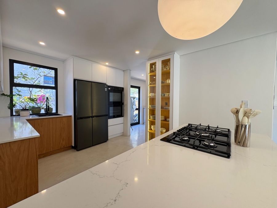 To Let 3 Bedroom Property for Rent in Protea Valley Western Cape